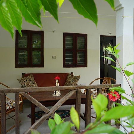 Cocolala Beach House Нунгви Екстериор снимка