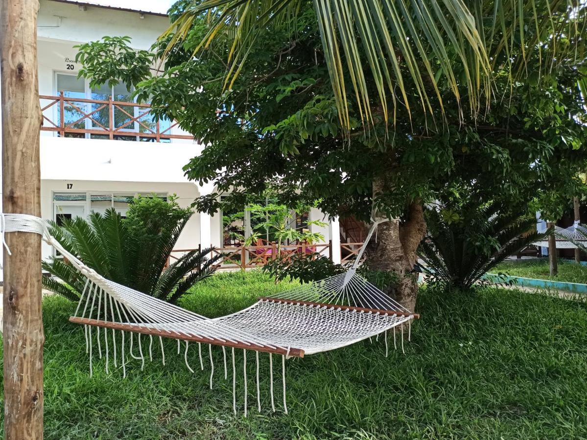 Cocolala Beach House Нунгви Екстериор снимка